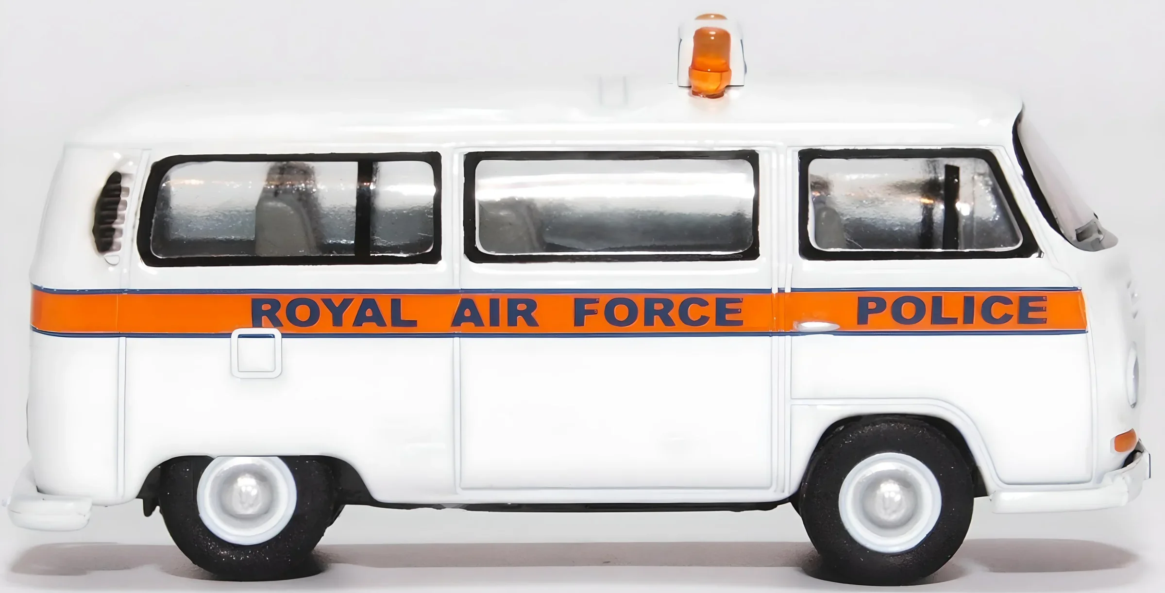 VW Bay Window RAF Police - Image 4