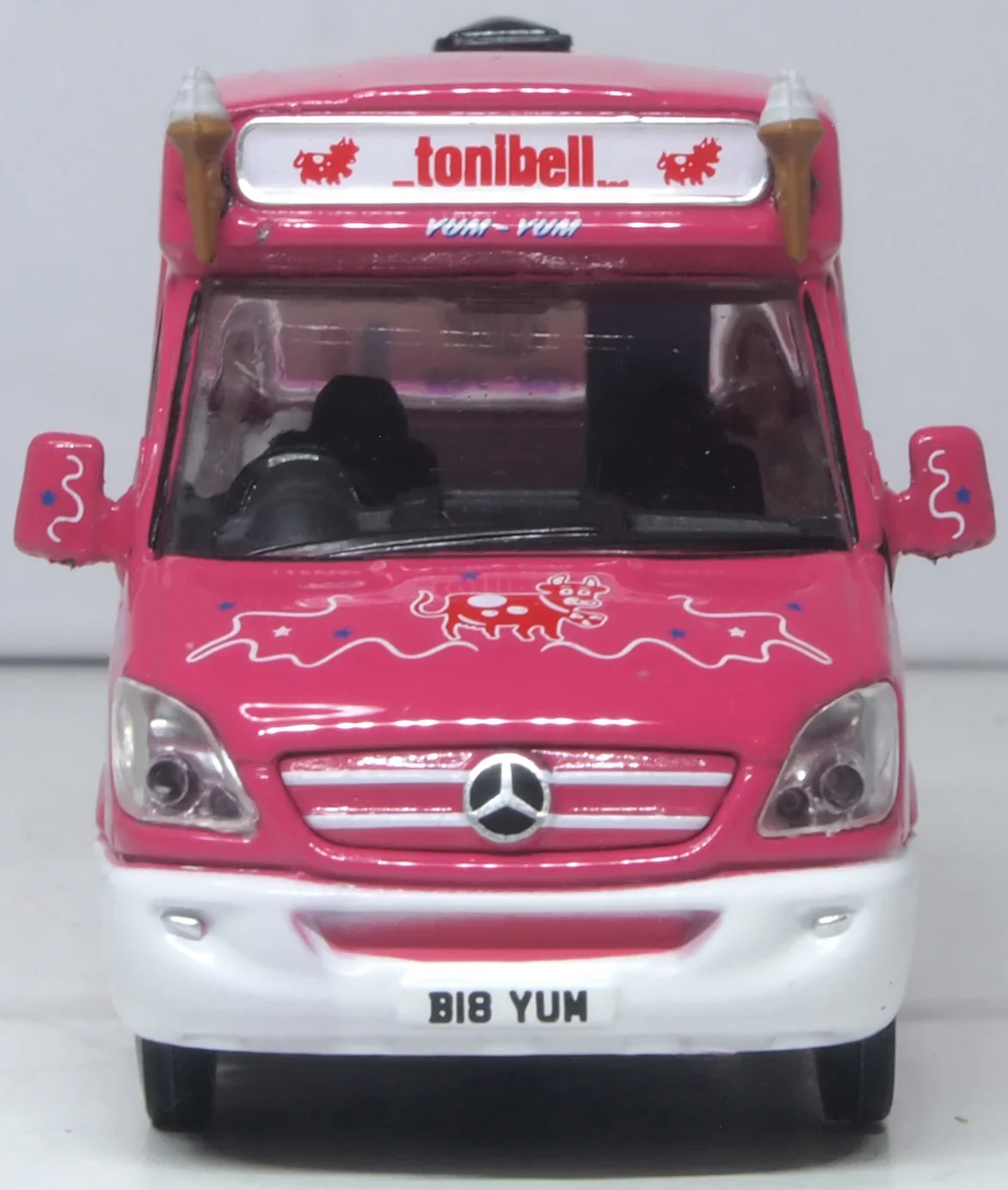 76WM009 Whitby Mondial Ice Cream Van Tonibell - Image 4