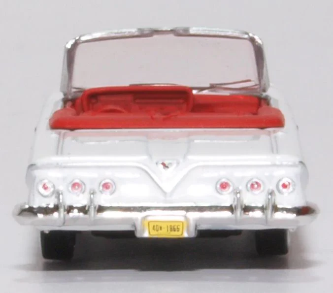 1961 Chevrolet Impala White/Roman Red - Image 5