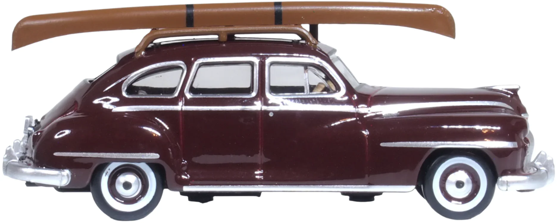 87DS46007 1946 Desoto Suburban (Canoe) Royal Maroon - Image 5