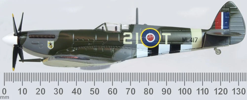 Supermarine Spitfire LF Mk.Ixe 21-T 443 Sqn 1945 Model Aircraft - Image 7