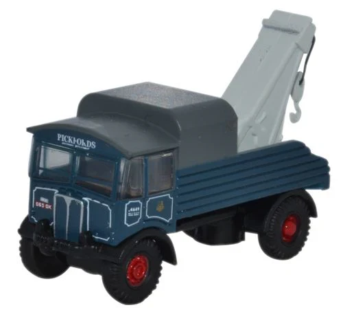 AEC Matador Pickfords