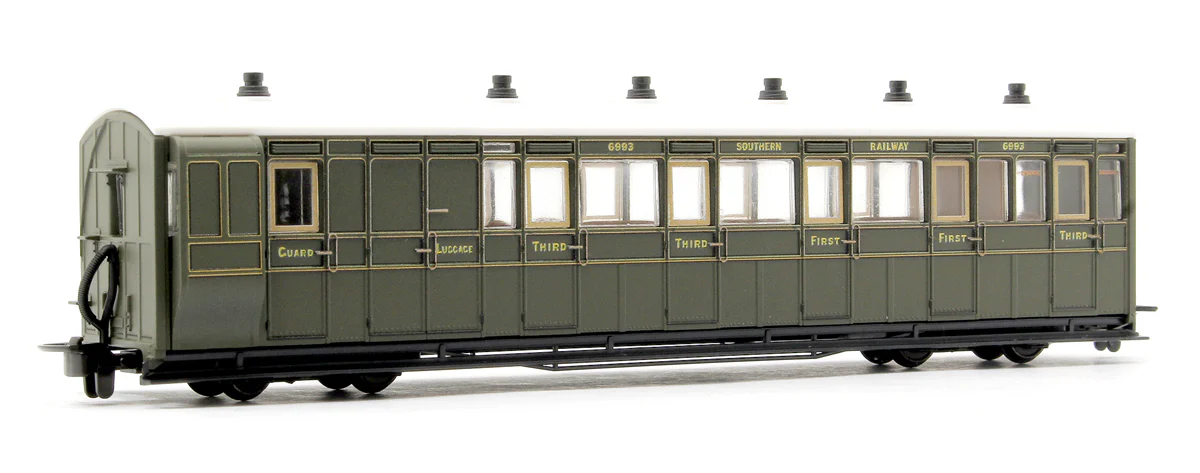 Peco GR-421B Brake Composite SR Livery no.6993 - Image 3