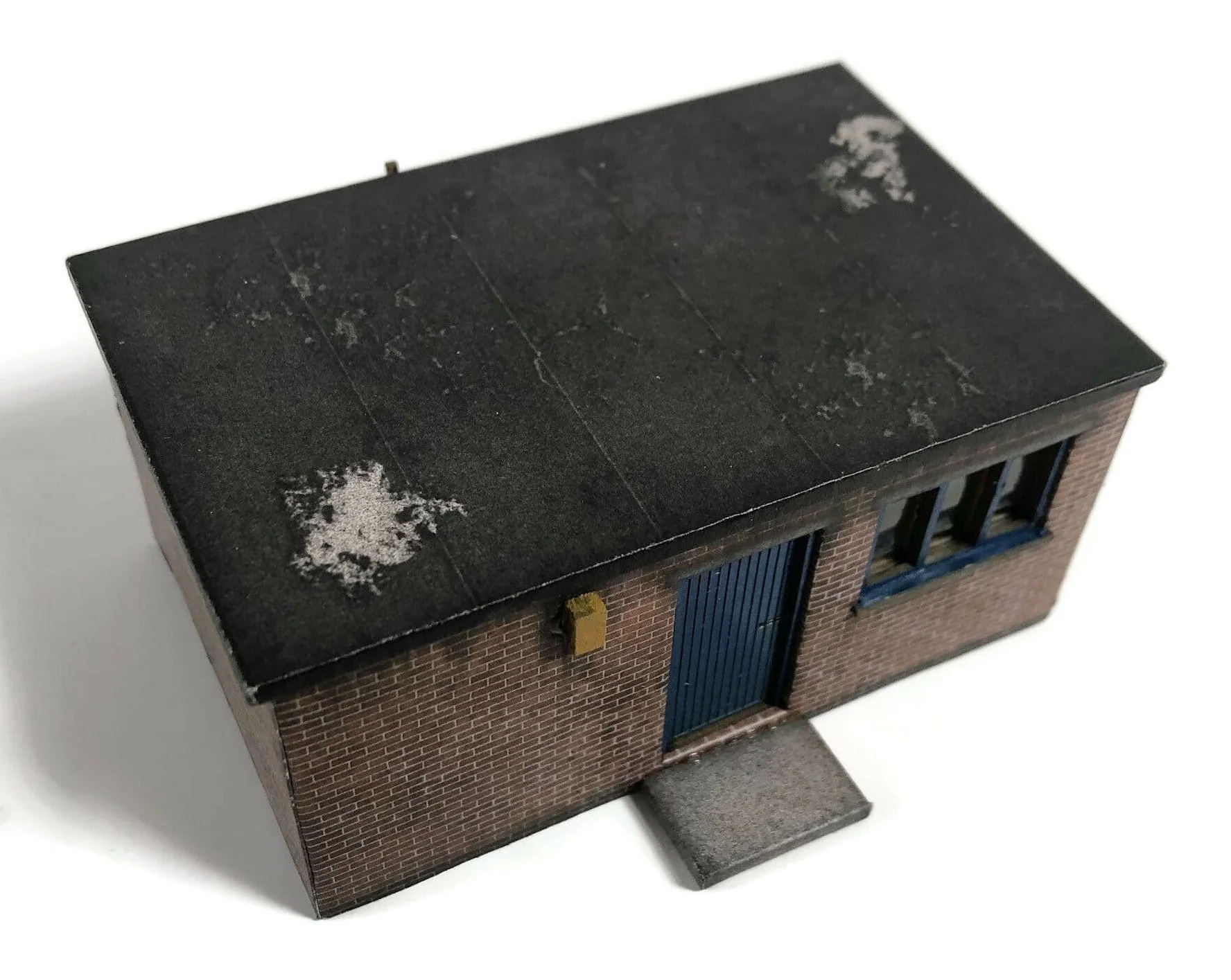 OO Utility Building/Plant Room Model Kit - Image 7