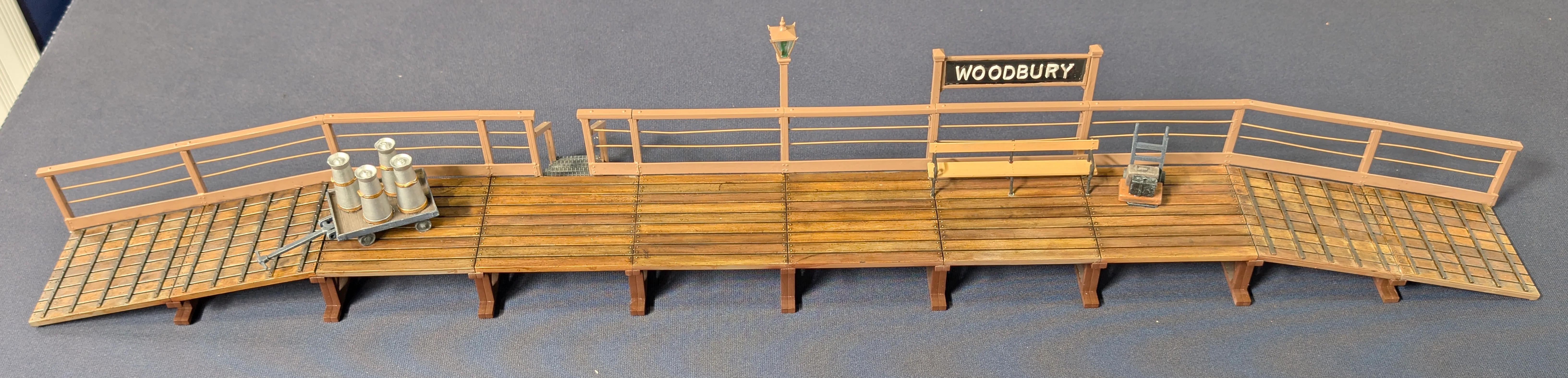 LK708 Wooden Platform Halt Model Kit - Image 6