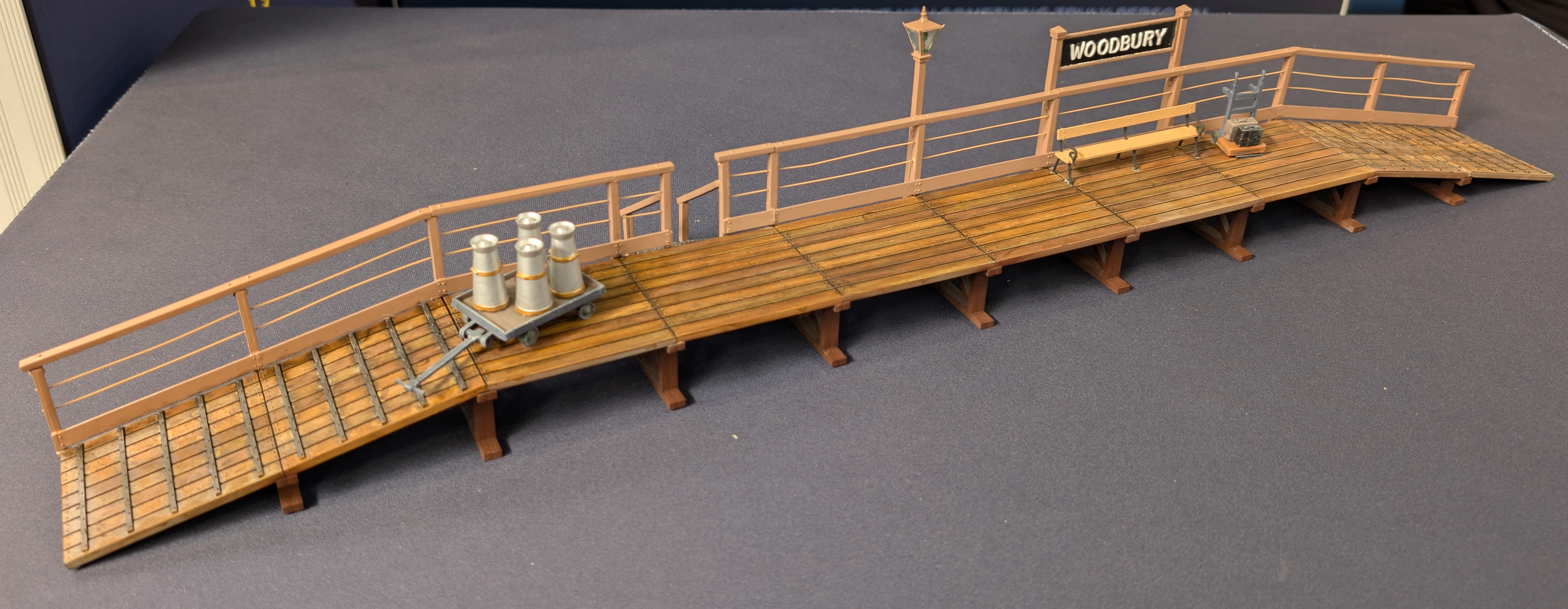 LK708 Wooden Platform Halt Model Kit - Image 7