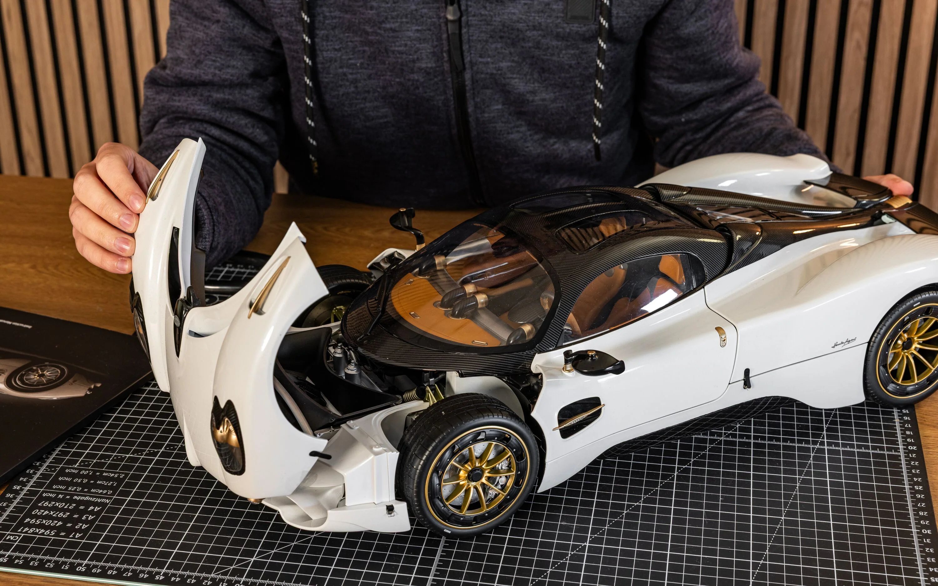 Pagani Utopia Coupé – Bianco Perla - Image 12