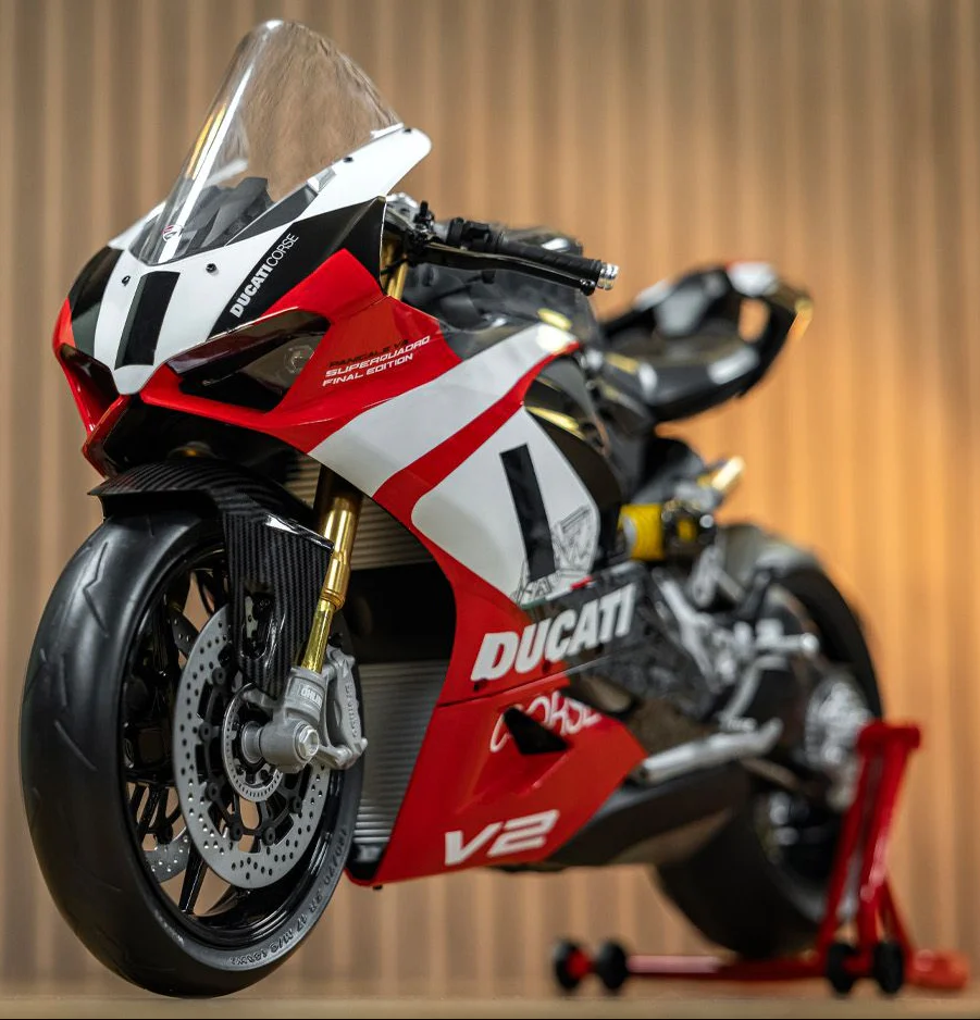 Ducati Panigale - V2 Superquadro Final Edition - Image 5