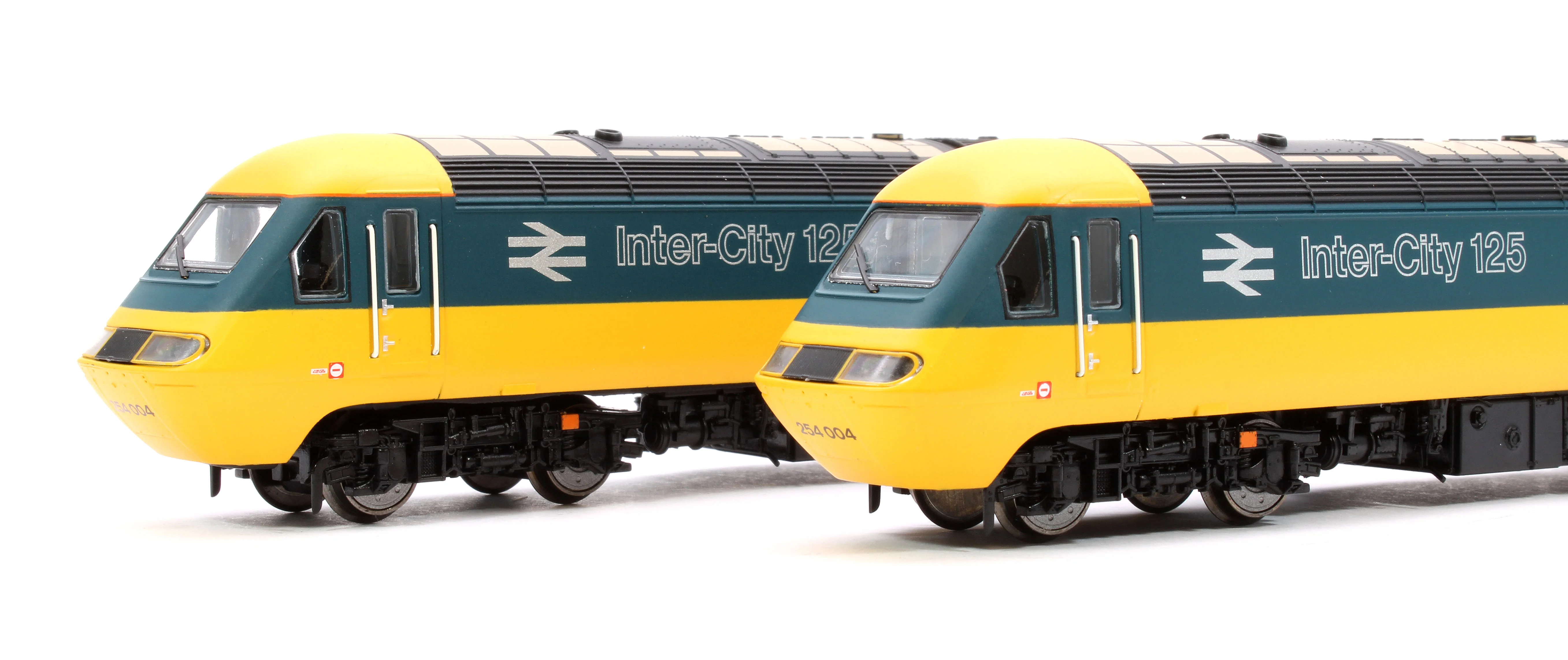 Pre-Owned TT3021M BR Class 43 HST Train Pack - Image 3