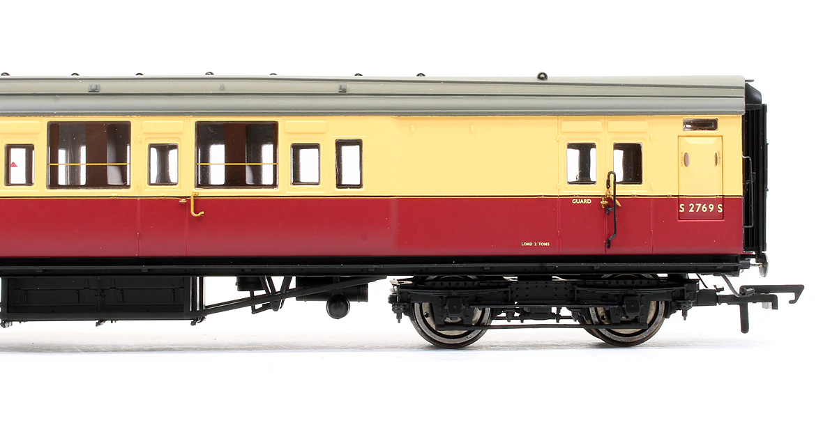 Pre-Owned BR Crimson & Cream Maunsell 6 Compartment Brake Coach 'S2769S' - Image 3