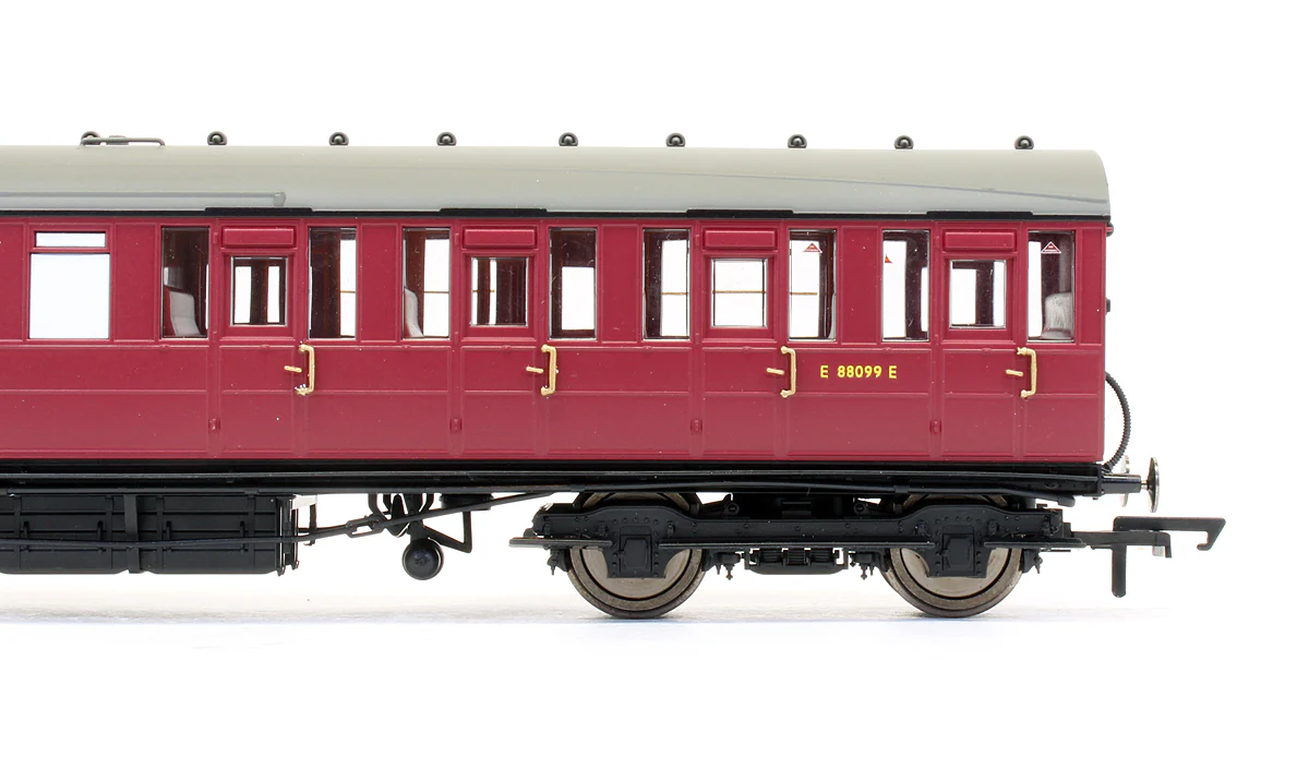 Pre-Owned BR Gresley Suburban Lavatory Composite Coach 'E 88099 E' - Image 3