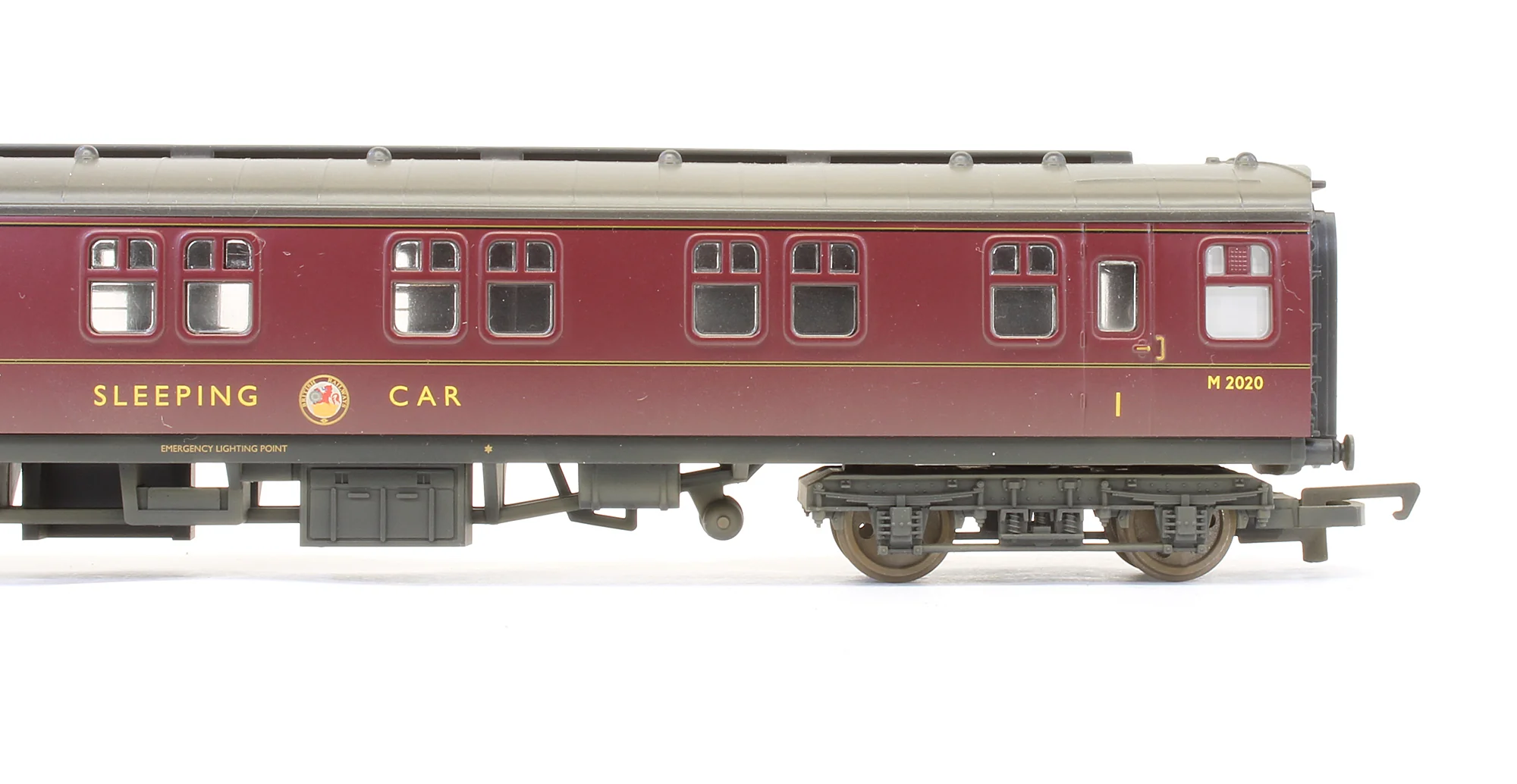 Pre-Owned BR Maroon MK1 Sleeper Coach (Midland Region) 'M2020' - Weathered - Image 3