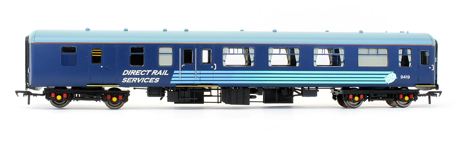 Pre-Owned 39-000D BR MK2A BSO Coach Twin Pack DRS Escort Vehicles - Exclusive Edition - Image 5