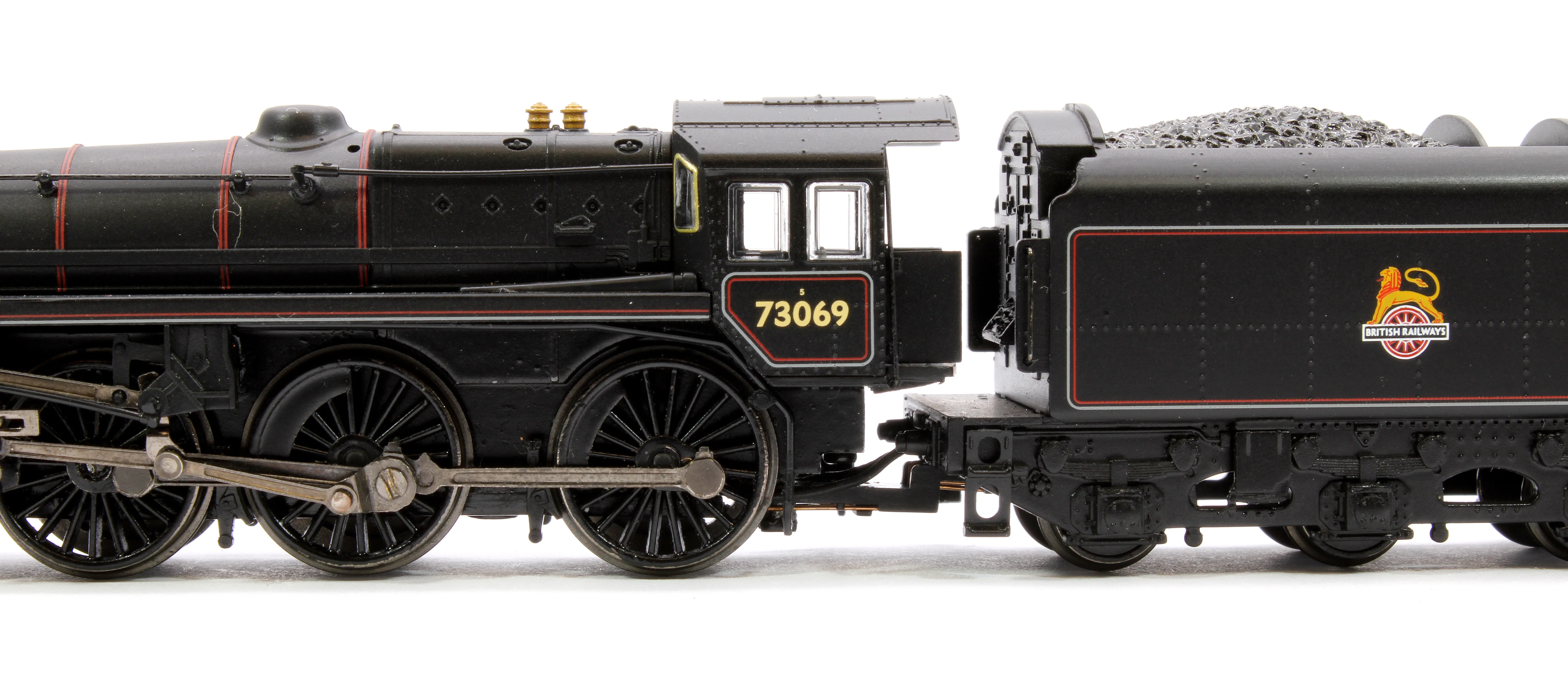 Pre-Owned 372-730ASF BR Standard 5MT with BR1C Tender 73069 BR Lined Black (Early Emblem) Steam Locomotive - Sound Fitted - Image 7