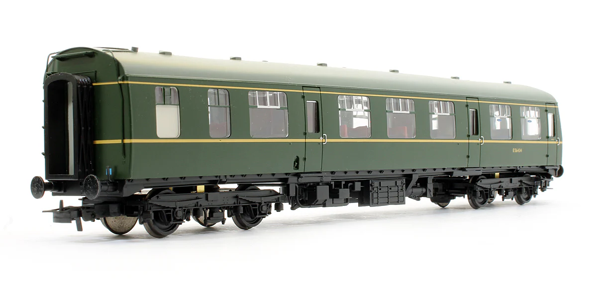 Pre-Owned 31-326A Class 105 Two Car DMU BR Green With Speed Whiskers - Image 5
