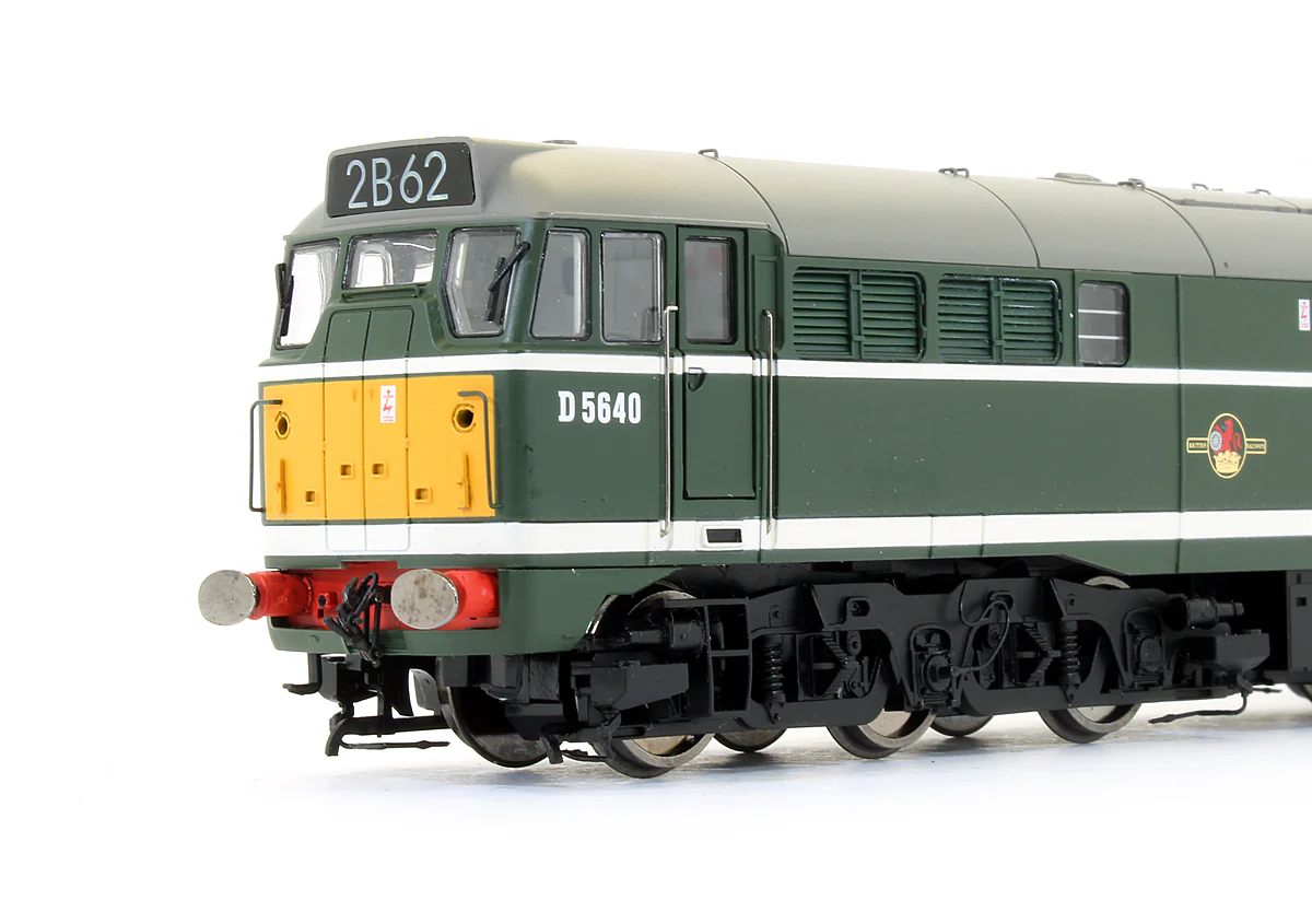 Pre-Owned R2572 Class 31 'D5640' BR Green Diesel Locomotive - Image 3