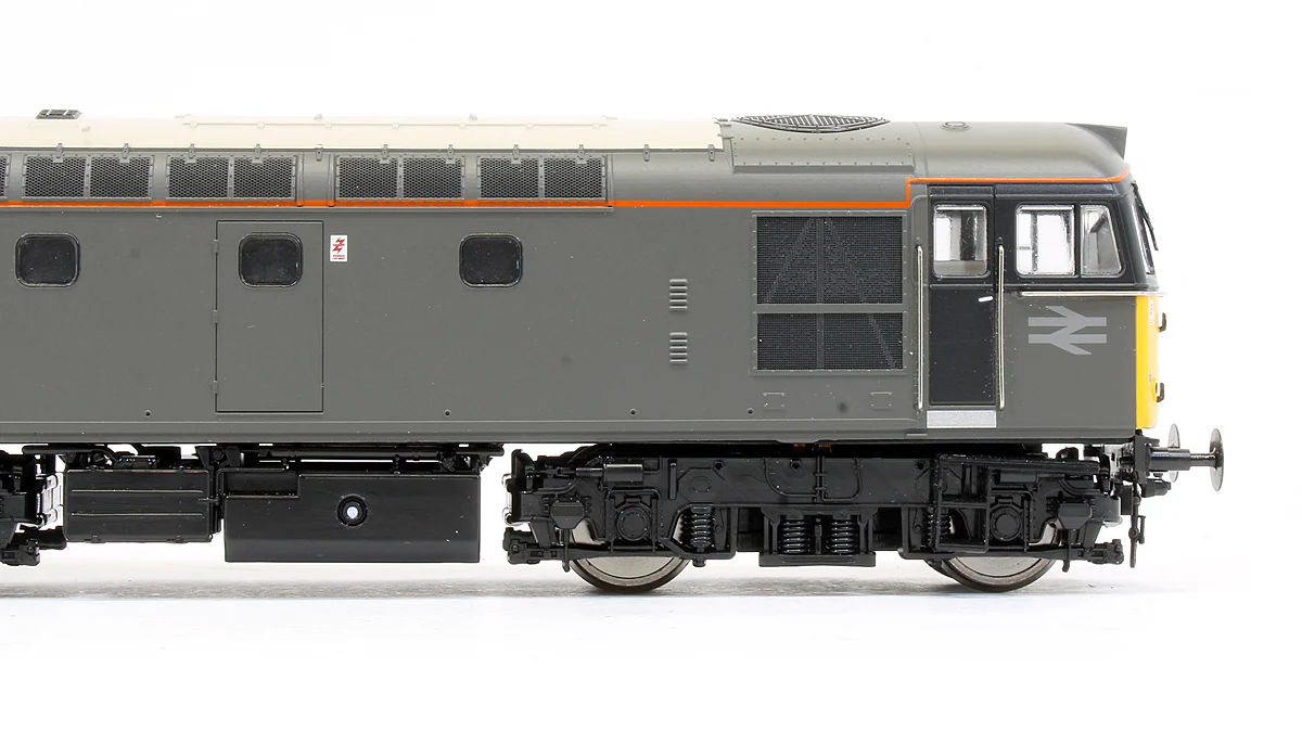 Pre-Owned 3325 Class 33 Engineers Grey 33201 Diesel Locomotive - Image 4
