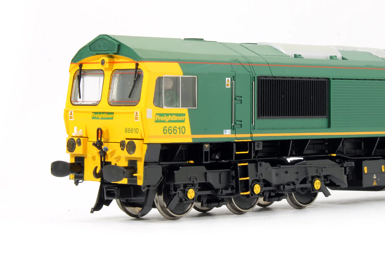 Pre-Owned 32-726 Class 66610 Freightliner Diesel Locomotive - Image 3