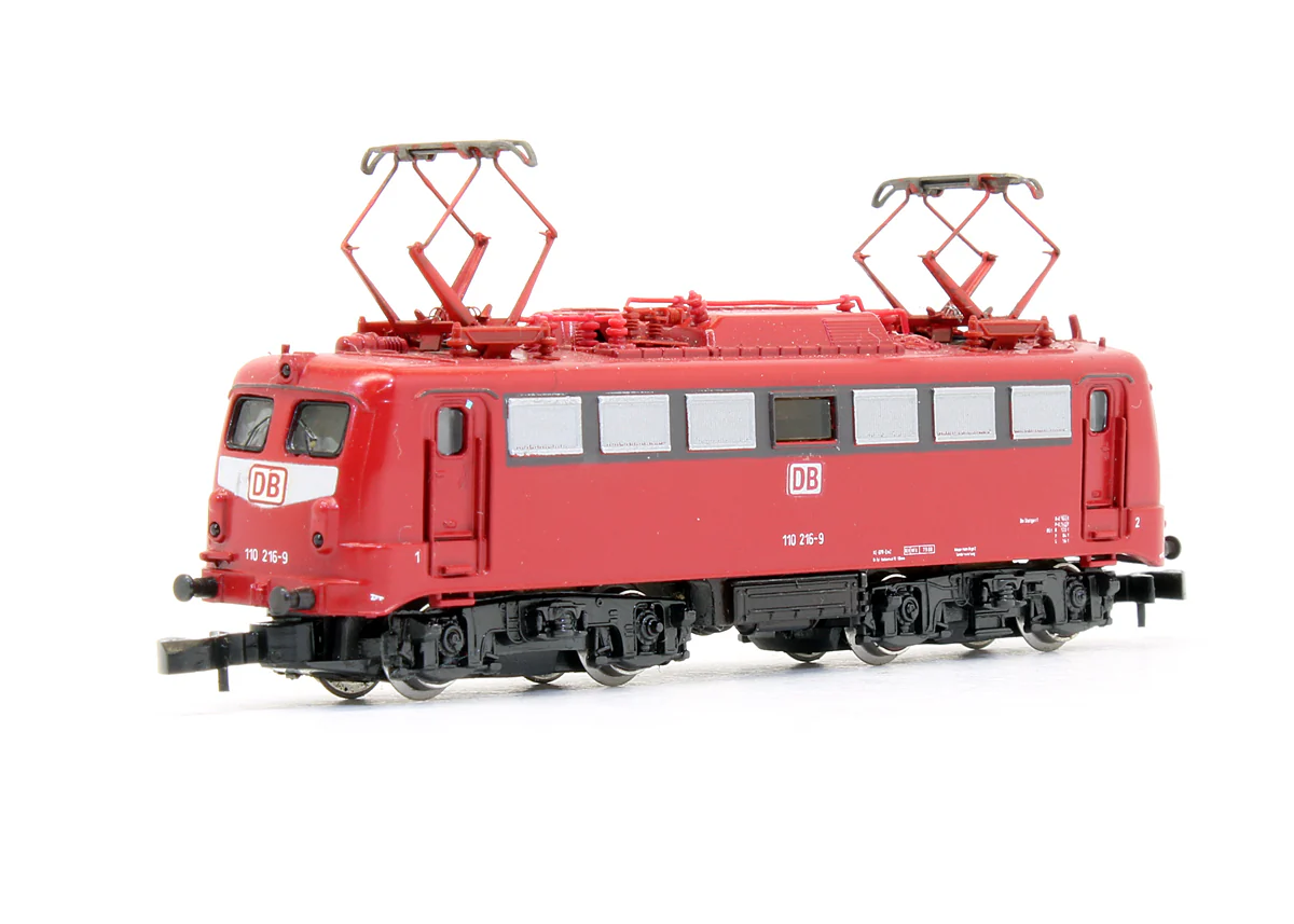 8841 Pre-Owned DB BR 110 216-9 Electric Locomotive - Image 2