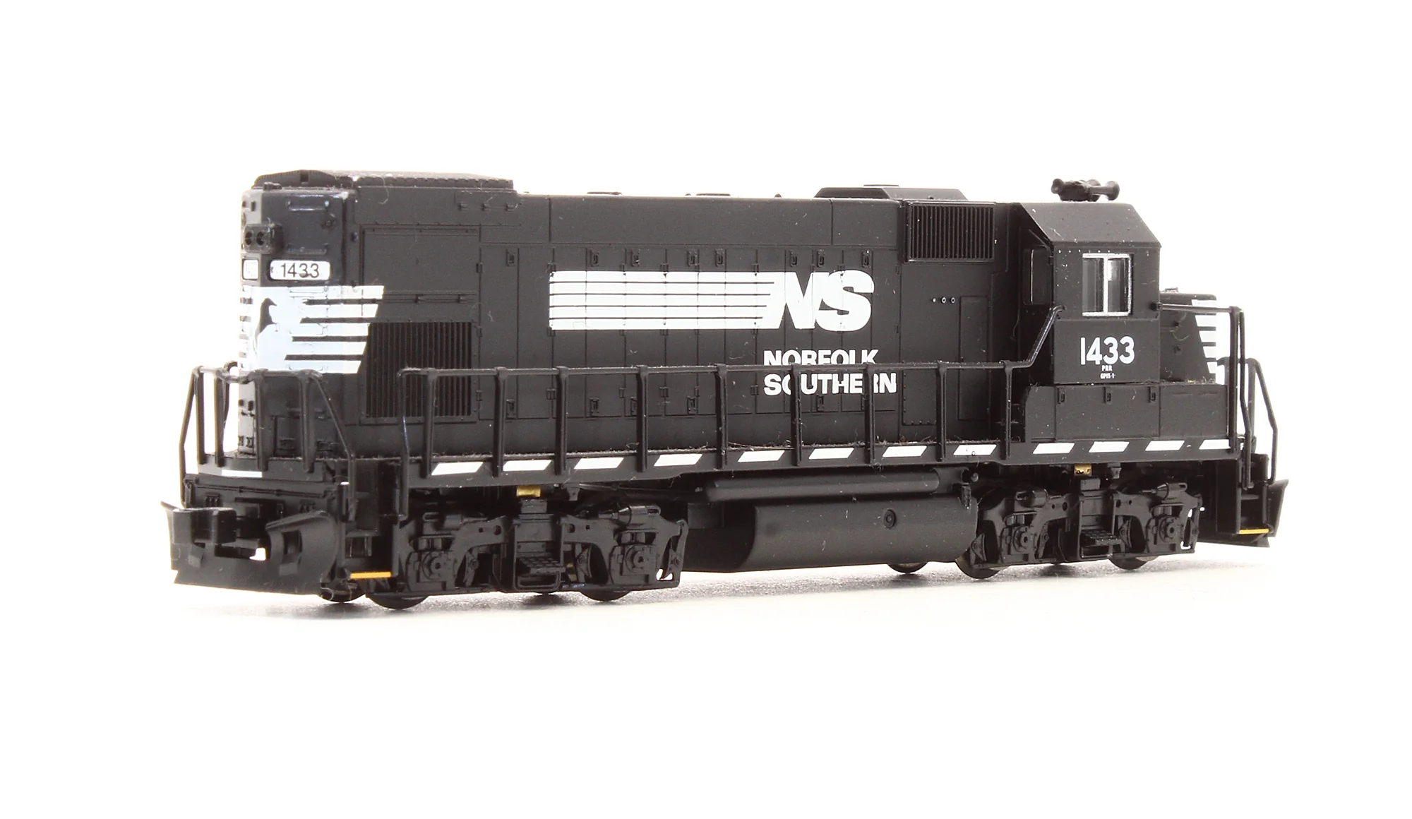 Pre-Owned GP15-1 Diesel Locomotive Norfolk Southern - Road #1433 - Image 2
