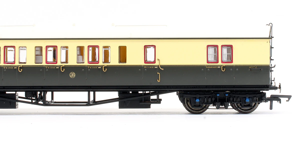 GWR Collett Suburban Brake 3rd (RH) Coach '4972' - Image 3