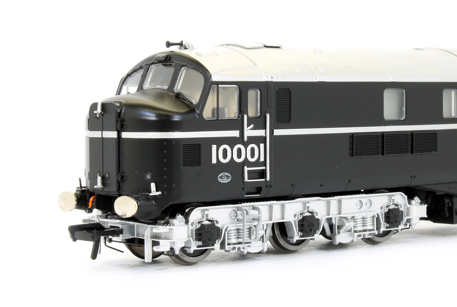 Pre-Owned LMS 10001 BR Black & Chrome Early Emblem Diesel Locomotive (Exclusive Edition) - DCC Fitted - Image 3