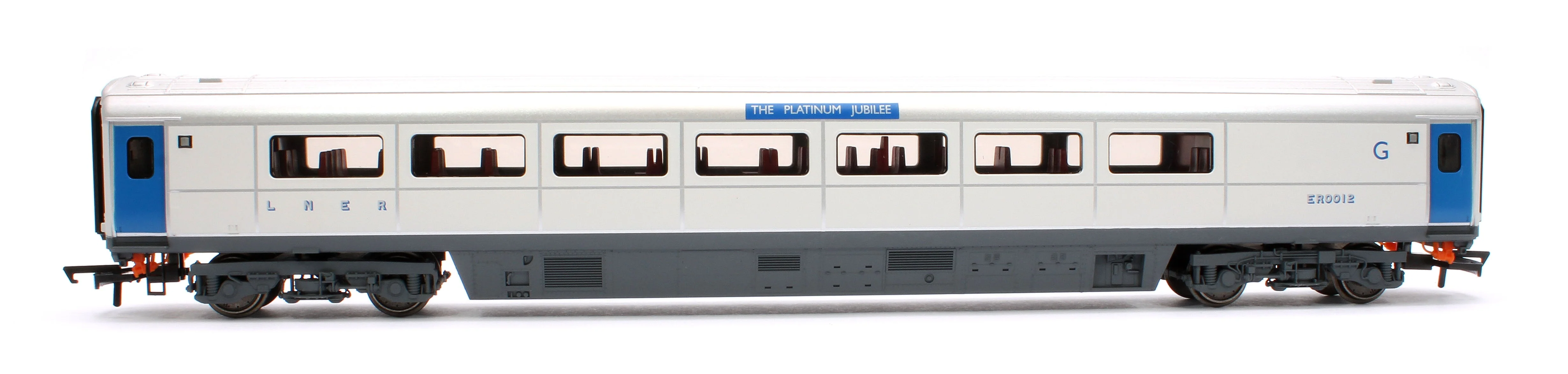 Pre-Owned Mk3 Sliding Door Trailer First Disabled Platinum Jubilee of HM Queen Elizabeth II ER0012 - Image 2