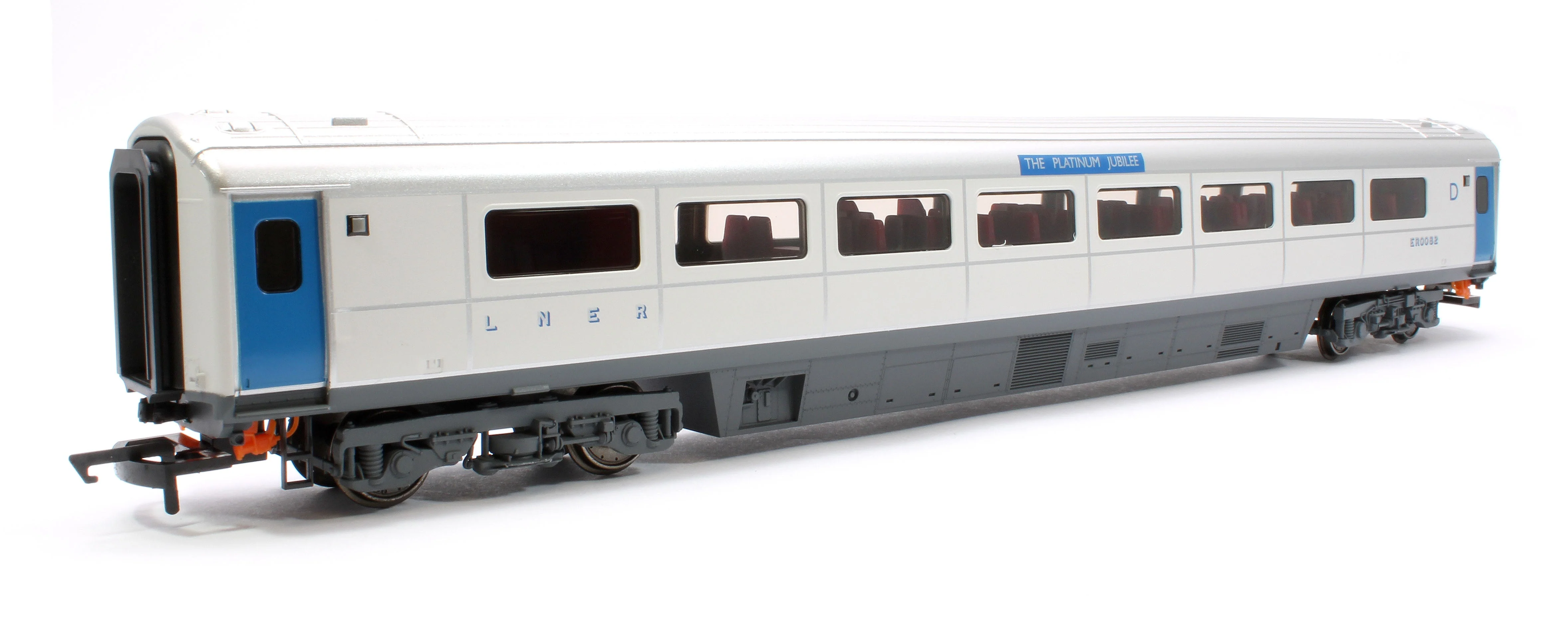 Pre-Owned Mk3 Sliding Door Trailer First Disabled Platinum Jubilee of HM Queen Elizabeth II ER0082 - Image 3