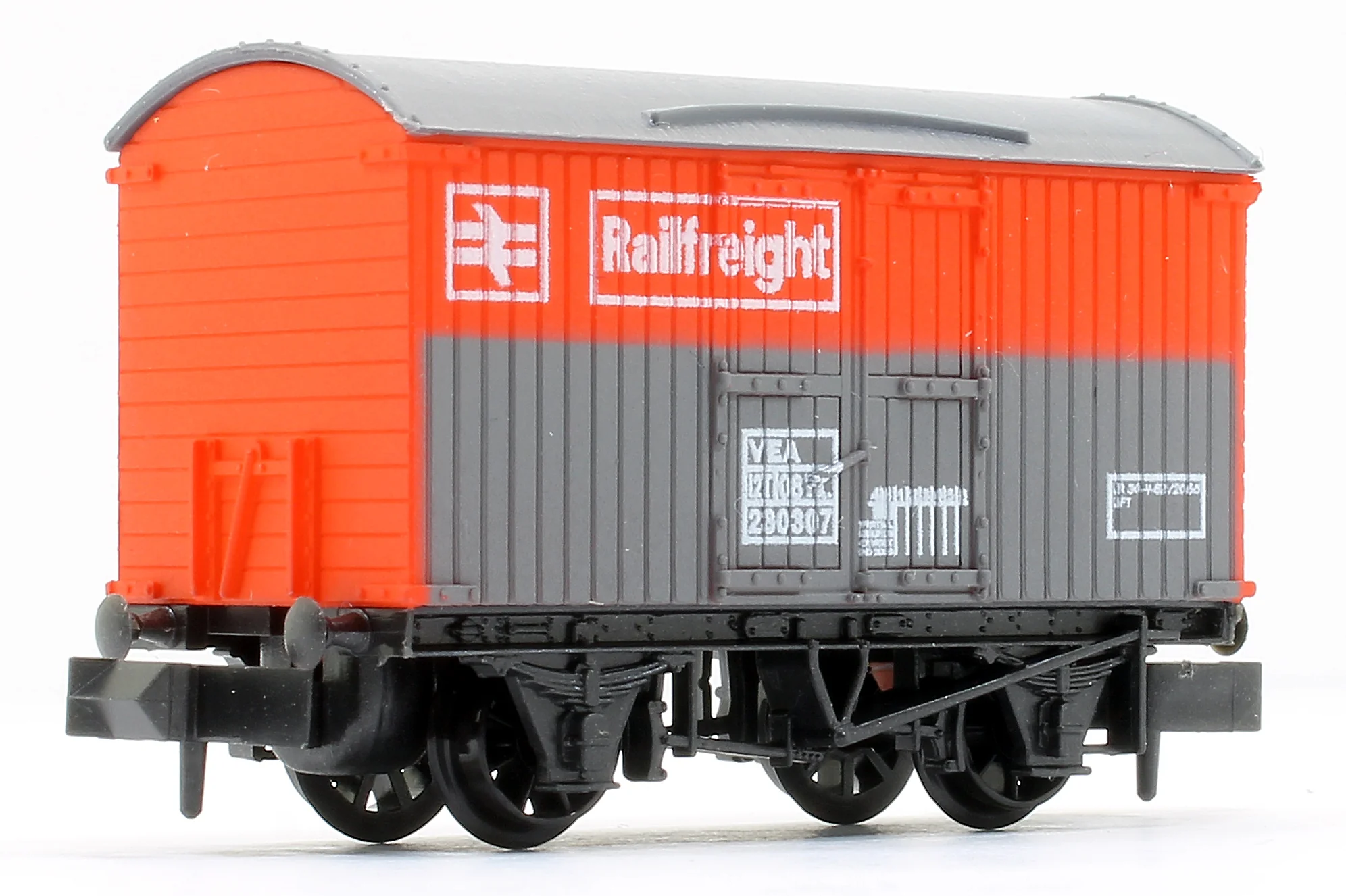 Pre-Owned Railfreight Box Van, BR red/grey No.230307 - Image 2