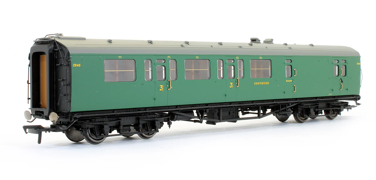 Pre-Owned R4884A SR Bulleid Suburban Brake 3rd Coach '2846'