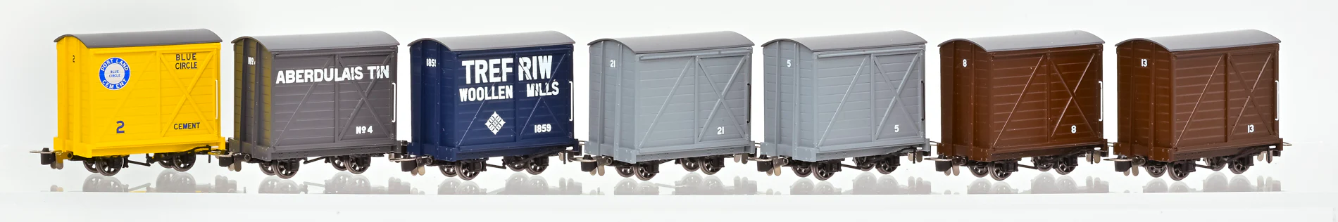 Covered Van -  Plain Grey No.5 - Image 2
