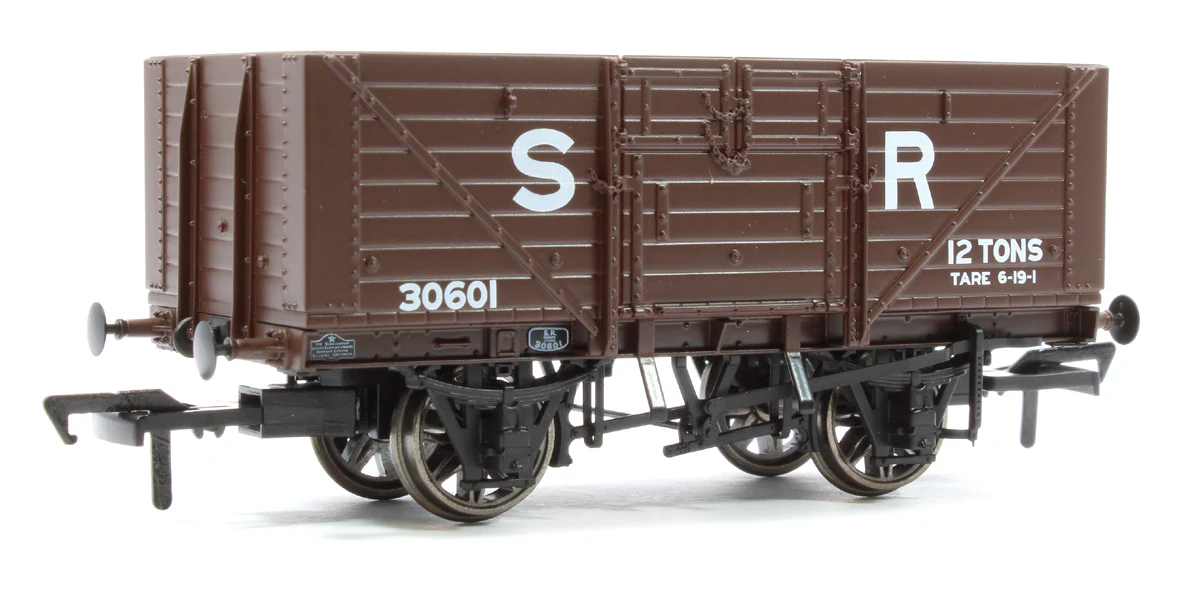 Southern Railway 8 Plank Open Wagon D1379 No.30601, SR Brown (Pre-1936) - Image 3