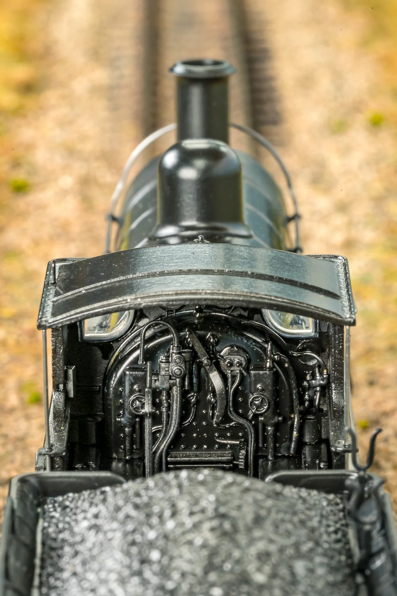 Highland Railway Loch Class 4-4-0 No.14384 'Loch Laggan' LMS Lined Black Steam Locomotive - DCC Sound - Image 2
