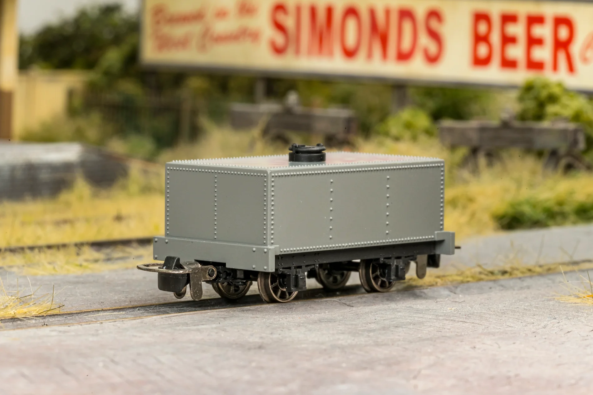 833107 Rectangular Tank - Beardspoon Cider No. 20 - Image 3