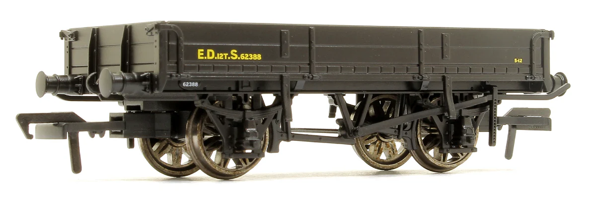 SECR Dia. 1744 2 plank No. S62388, BR Departmental black - Image 2