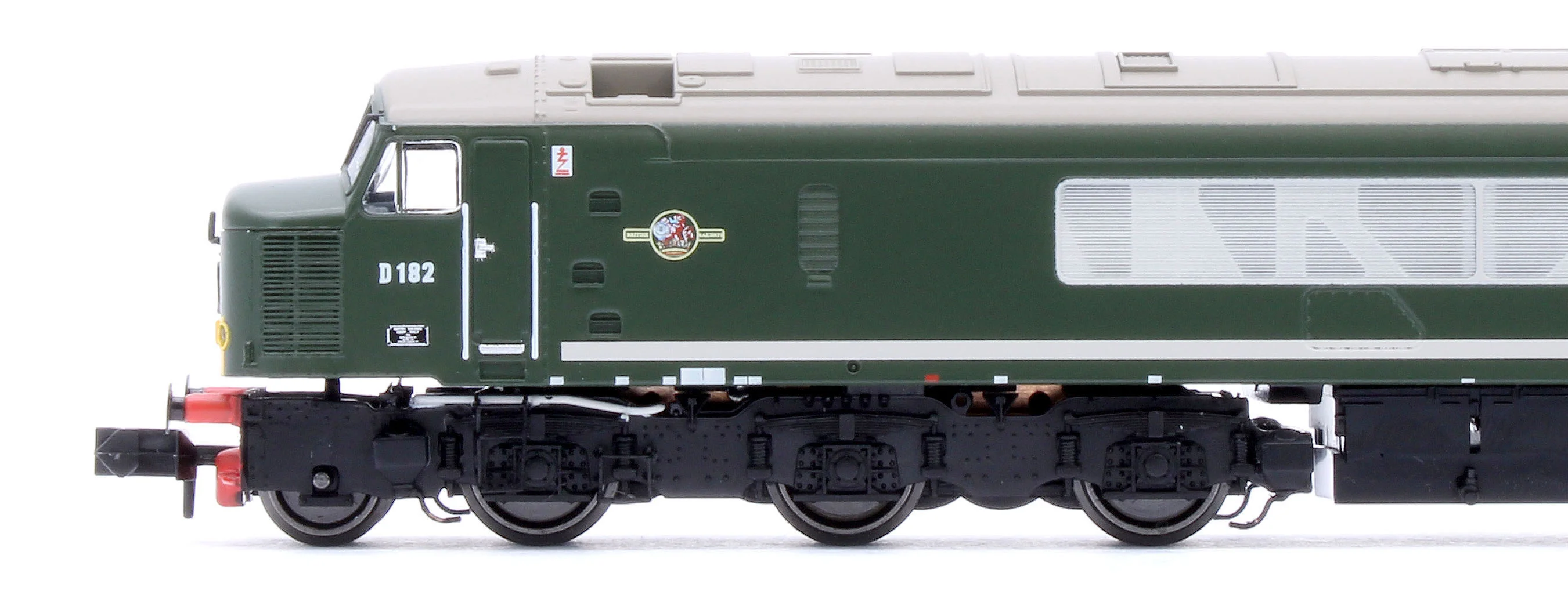 948202 Class 46 D182 BR Green With Small Yellow Panels Diesel Locomotive - Image 8