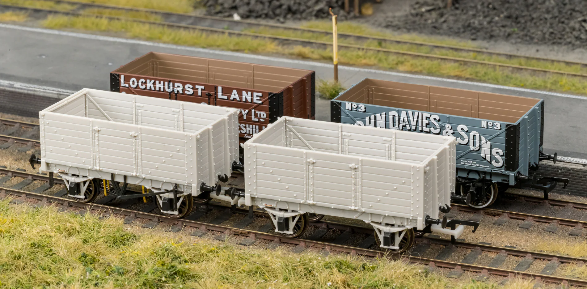 967808 RCH 1907 Spec Open Wagon Crane & Company No. 107 7-plank wagon with side and end doors - Image 8