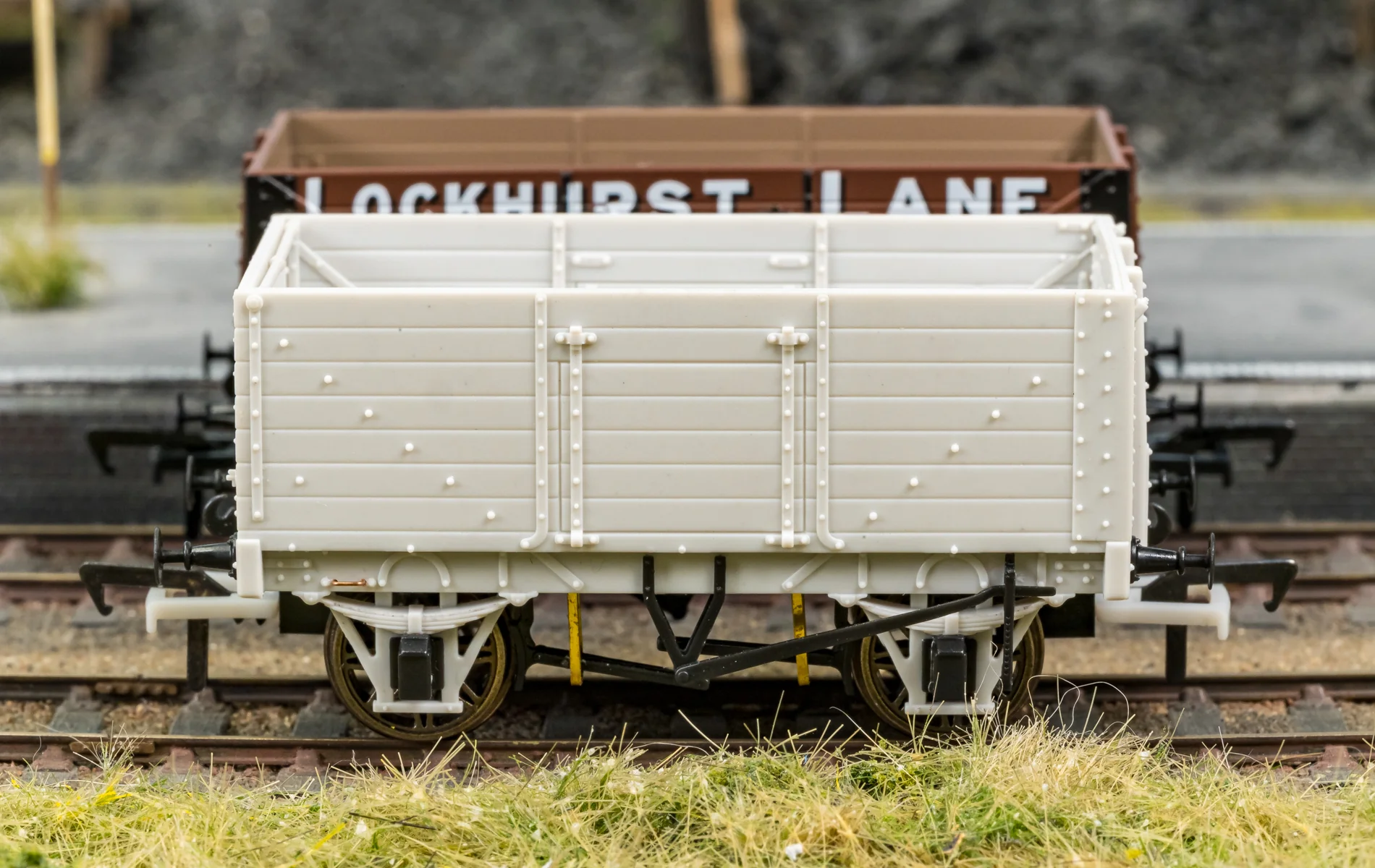 967808 RCH 1907 Spec Open Wagon Crane & Company No. 107 7-plank wagon with side and end doors - Image 9