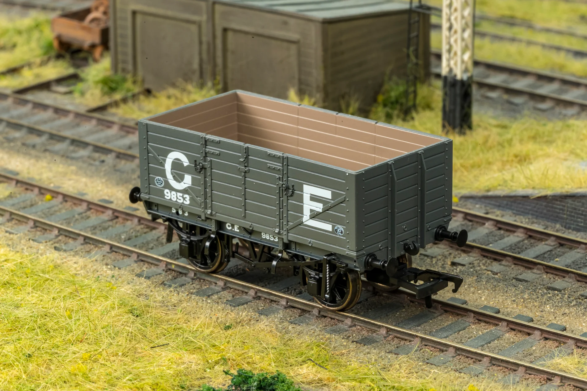 973001 GER Dia.48 7-Plank Open Wagon GER No.9853