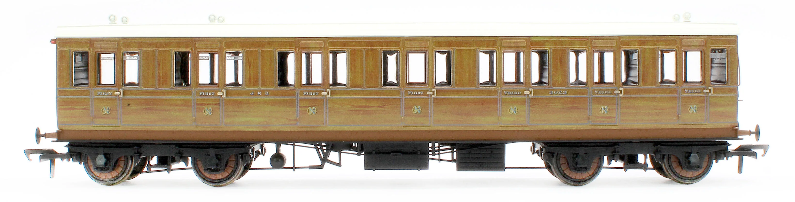 978021 48' GNR ‘Evolution’ Bogie Coach Non-Corridor Carriage No.3156, No.3067 & No.3923 3-Pack - Image 10