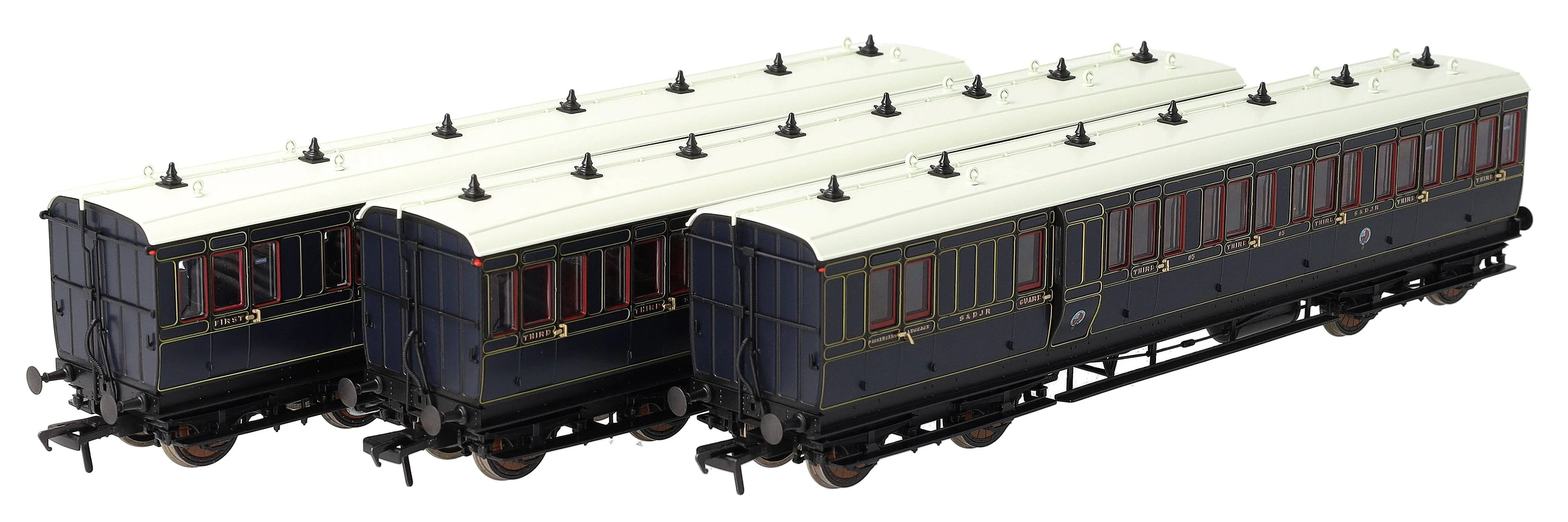 978025 48' SDJR ‘Evolution’ Bogie Coach Non-Corridor Carriage No.85, No.71 & No.15 3-Pack - Image 2