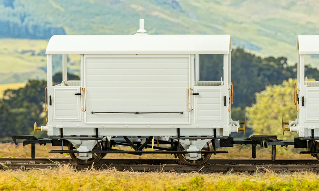 LBSC 4 Wheel Brake Van - SR (Post-36) No.55803 - Image 3