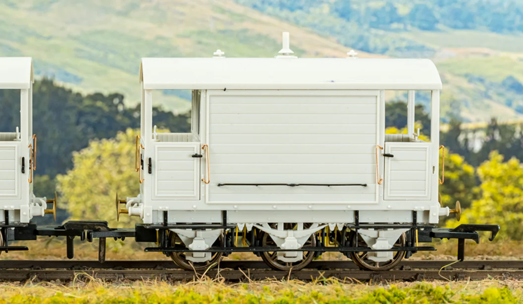 LBSC 6 Wheel Brake Van - LBSC No.281 - Image 3