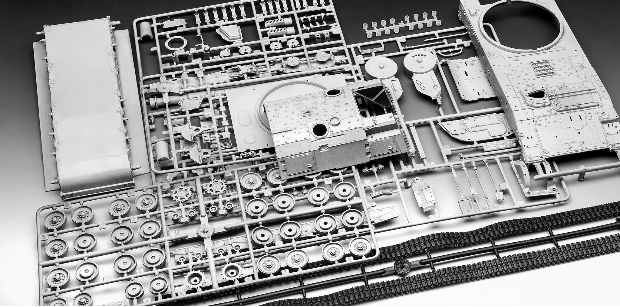 Panzerhaubitze 2000 Model Kit - Image 7