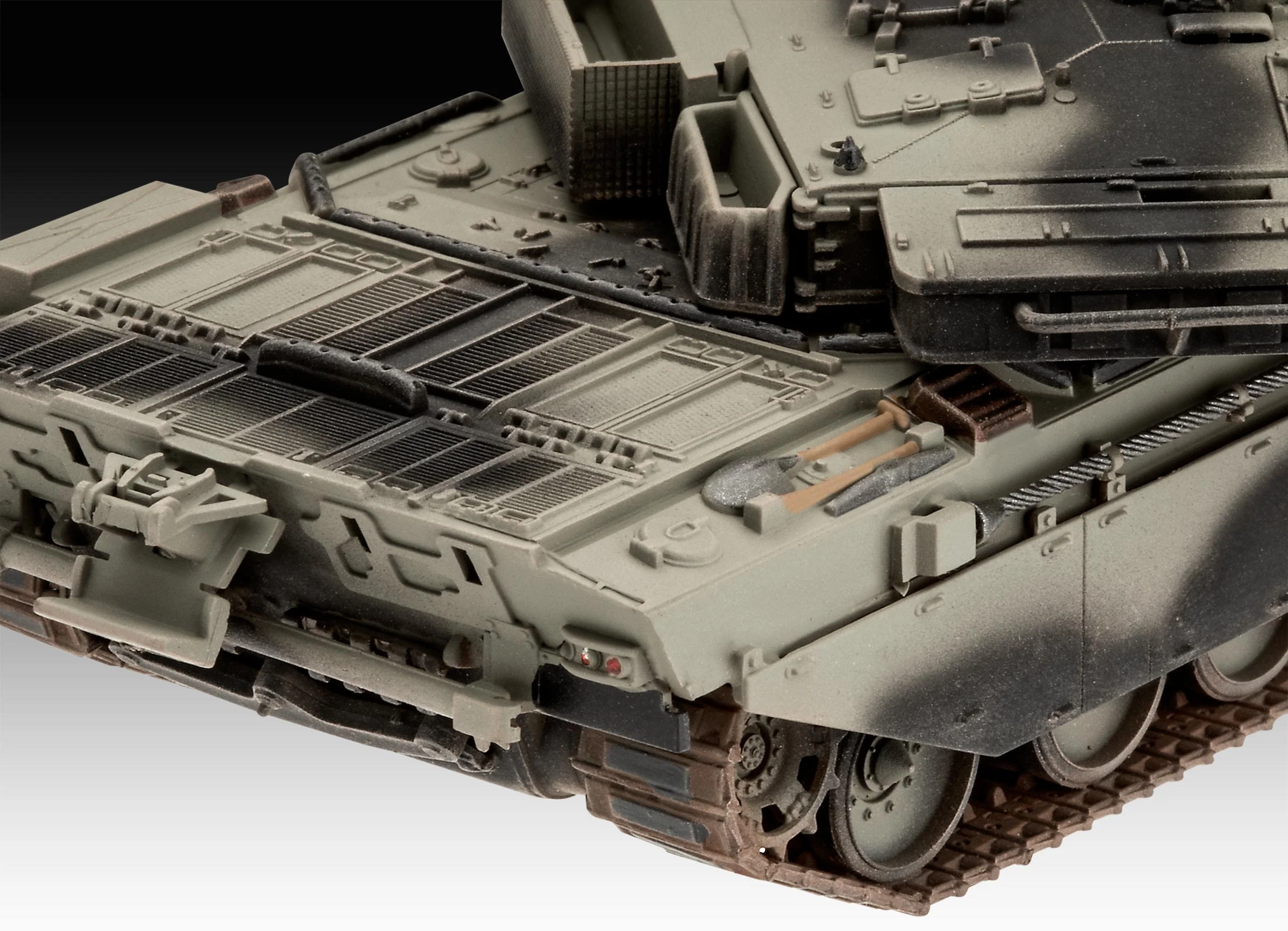 03365 Challenger 1 Tank Model Kit - Image 3