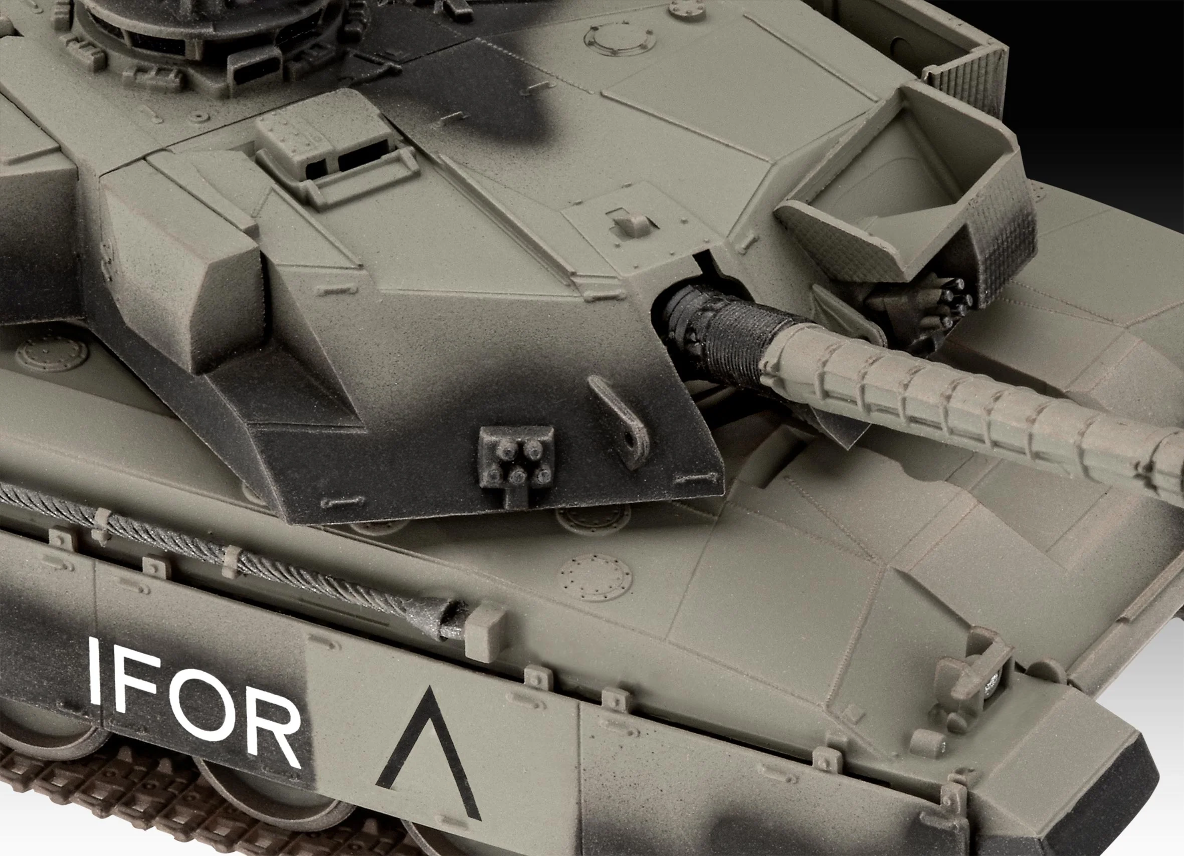 03365 Challenger 1 Tank Model Kit - Image 4