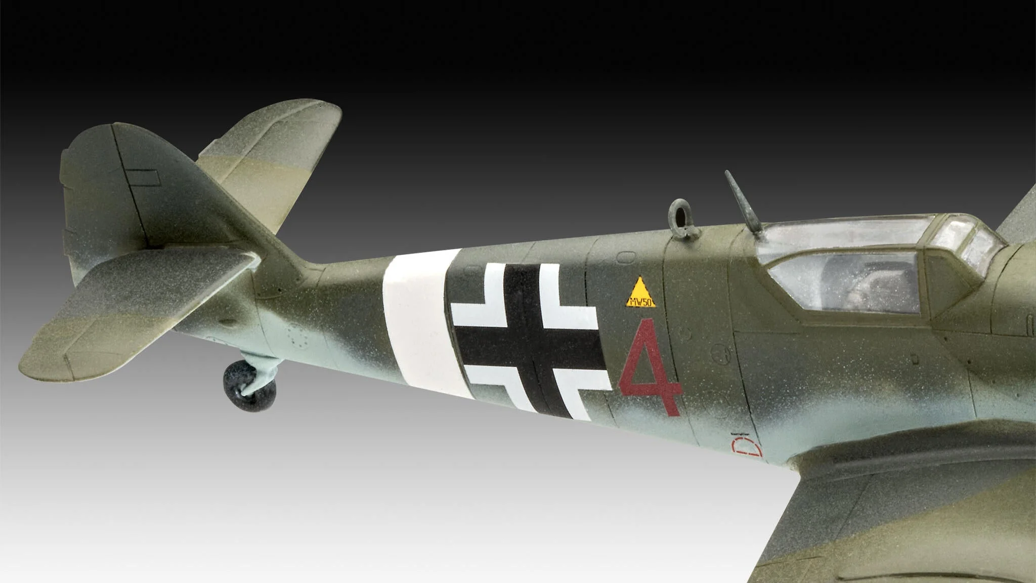 Combat Set Messerschmitt Bf109G-10 & Spitfire Mk.V Model Kit - Image 6