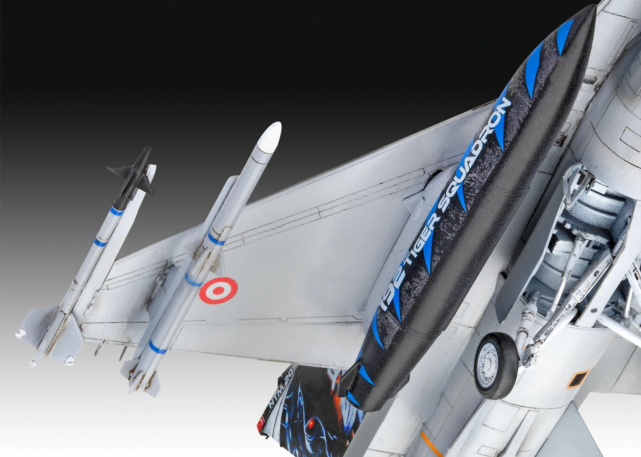 Lockheed Martin F-16D Tigermeet 2014 Model Kit - Image 5