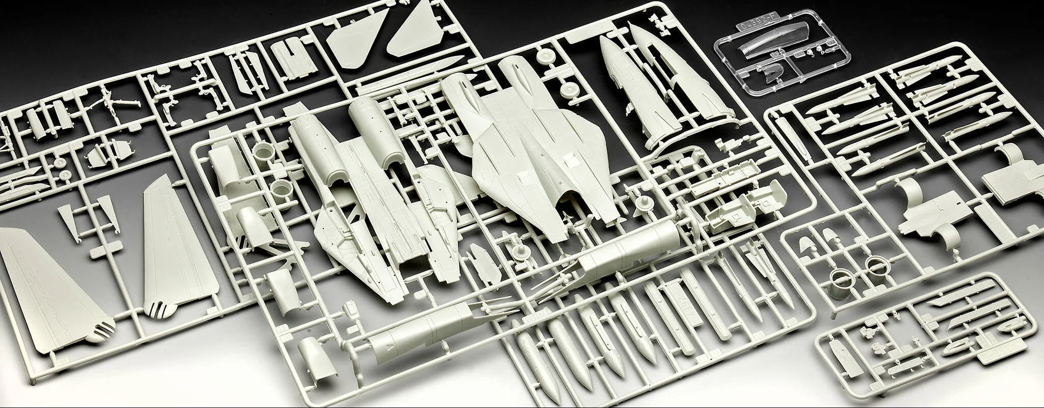 Grumman F-14D Super Tomcat Model Kit - Image 7