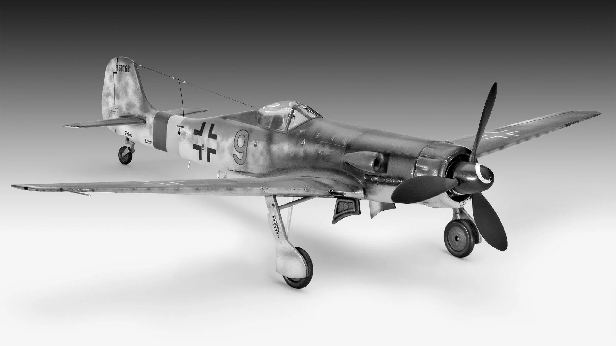 Focke Wulf Ta 152 H Model Kit - Image 3